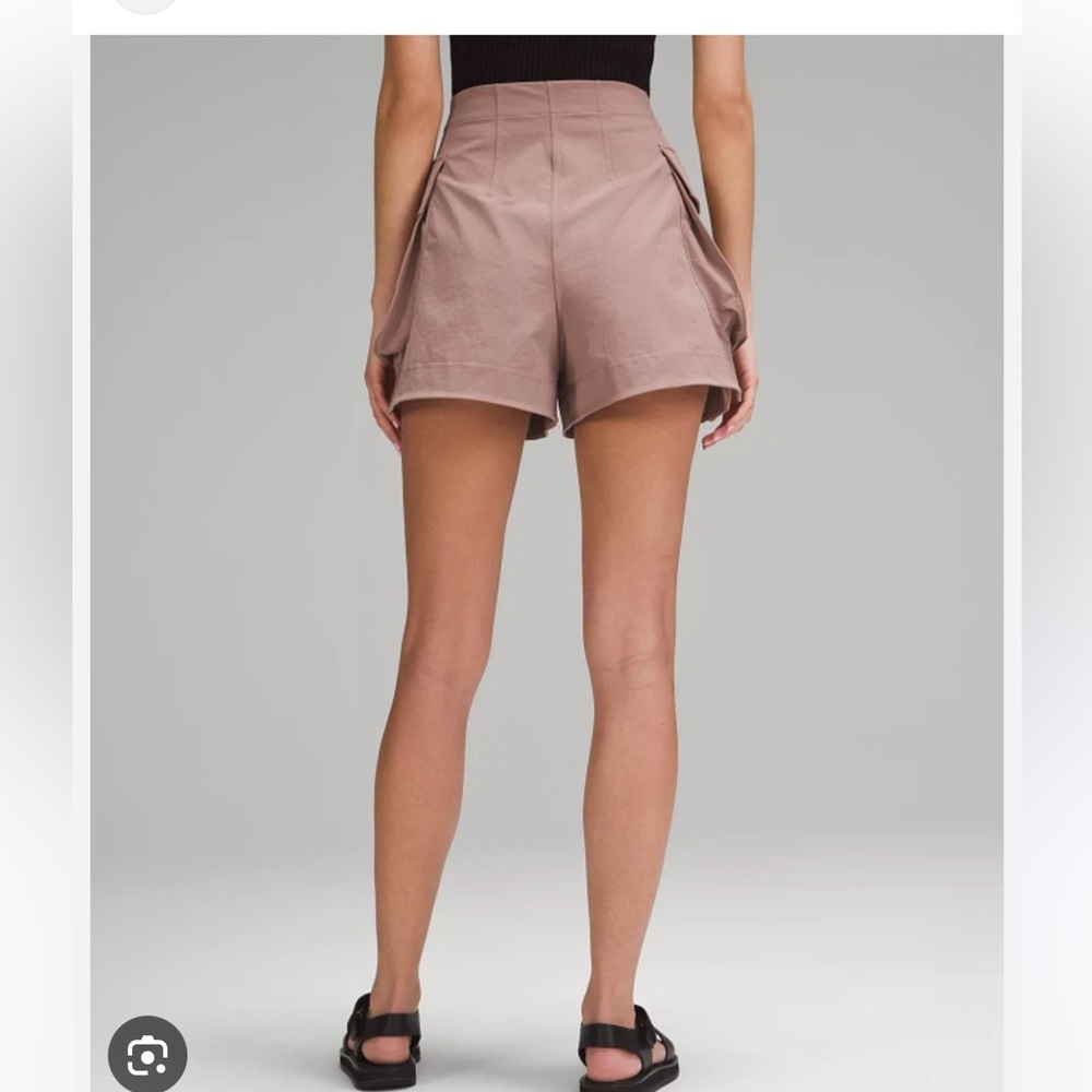 NWT Lululemon Relaxed-Fit SHR Cargo Short 4" / TWRS - Picture 4 of 7